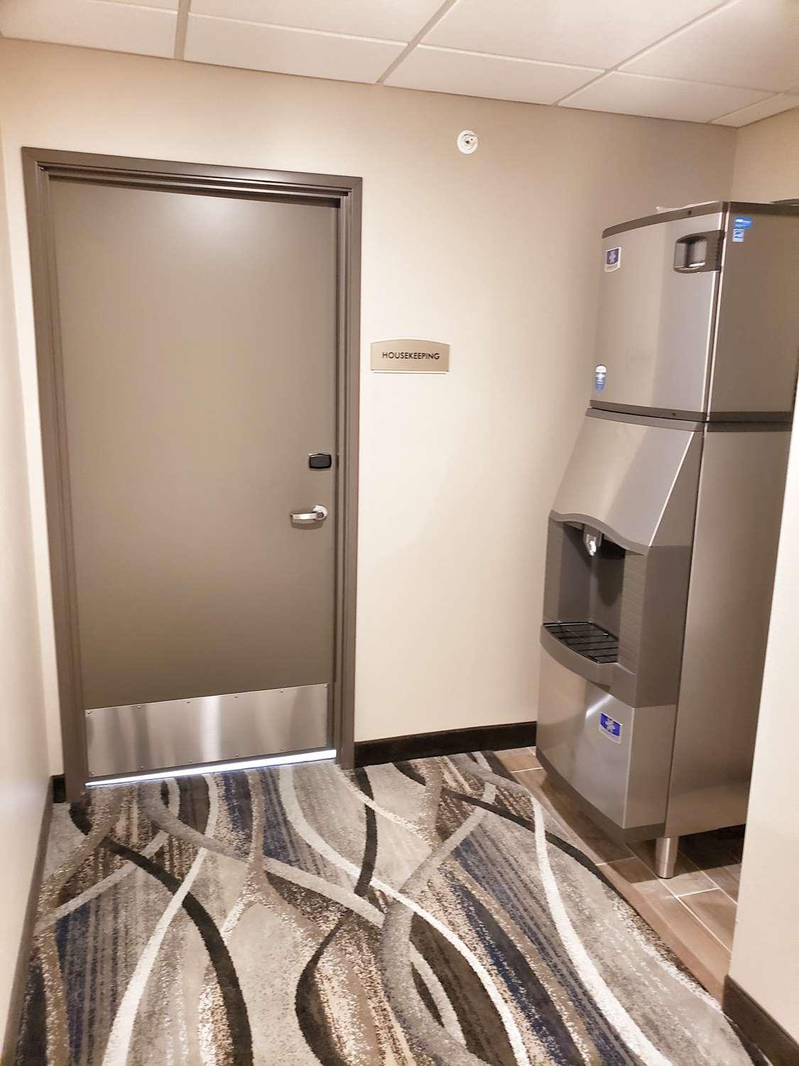 Best Western Plus Jefferson Exterior photo