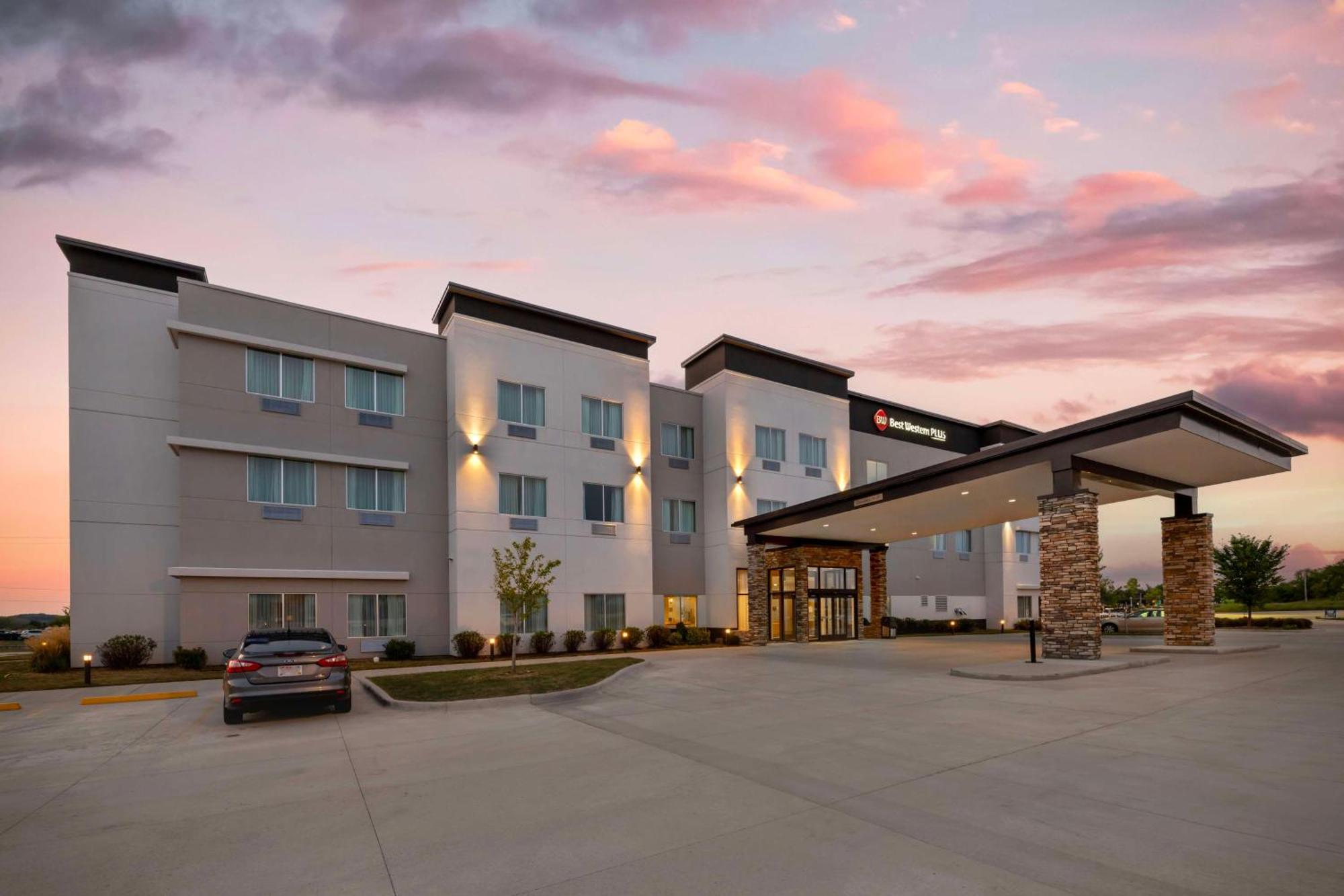 Best Western Plus Jefferson Exterior photo